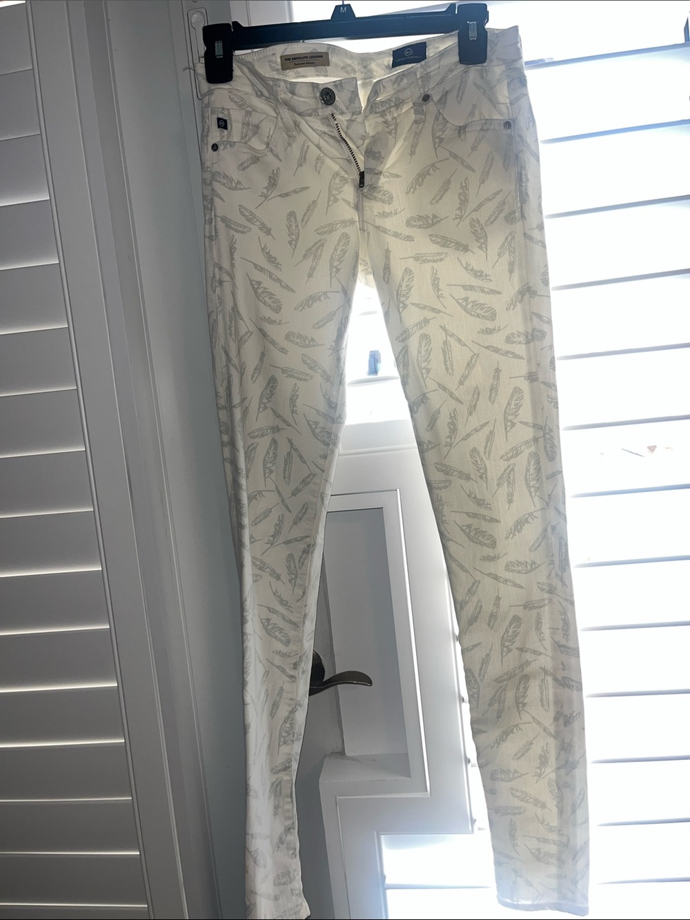 AG Adriano Goldschmied White Skinny Jeans with Gray Feather Print